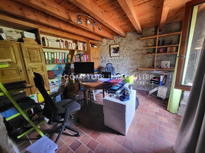 Image No.22-3 Bed House for sale