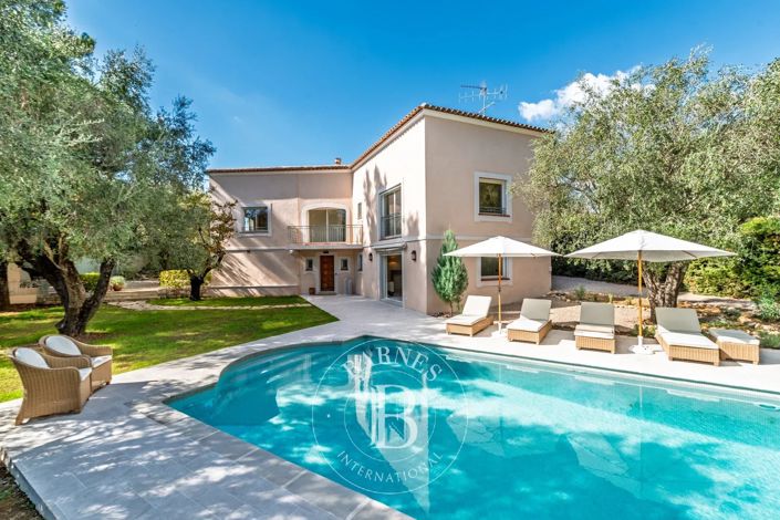 Image No.17-5 Bed House for sale