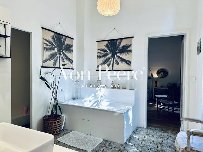 Image No.16-Propriété de 4 chambres à vendre