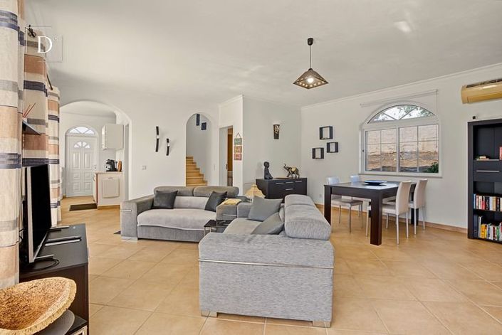 Image No.4-3 Bed House for sale