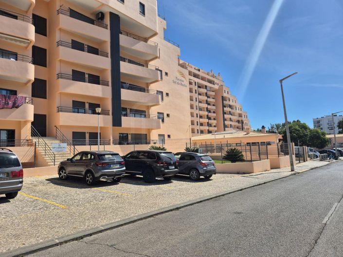 Image No.24-2 Bed Apartment for sale