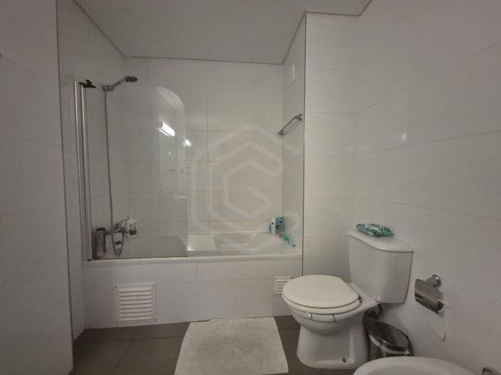 Image No.25-2 Bed Apartment for sale
