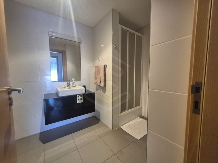 Image No.30-2 Bed Apartment for sale