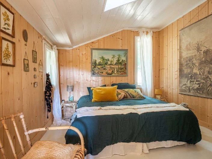 Image No.5-2 Bed House for sale