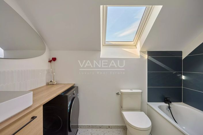 Image No.15-2 Bed Apartment for sale
