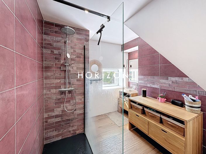 Image No.20-5 Bed House for sale
