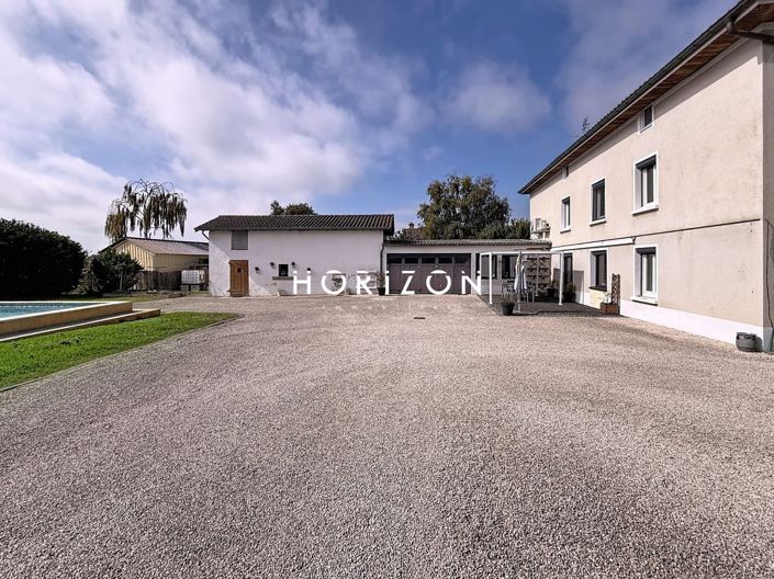 Image No.30-5 Bed House for sale