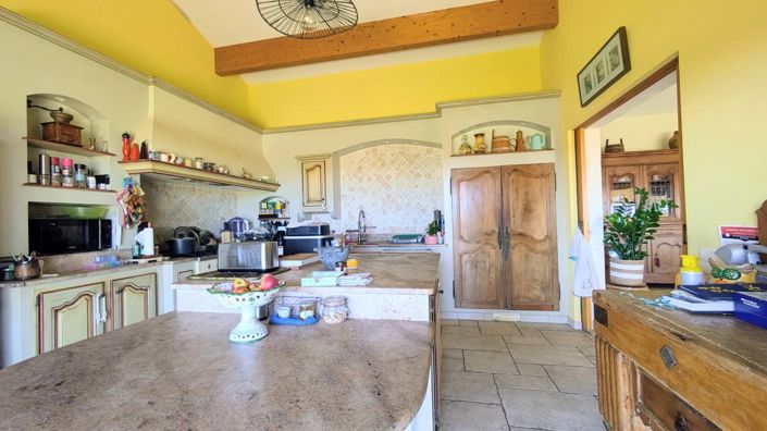 Image No.11-5 Bed House for sale