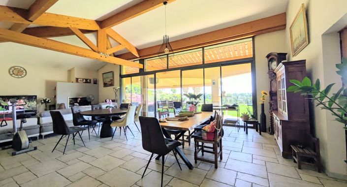 Image No.9-5 Bed House for sale
