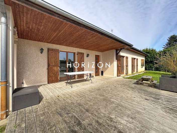 Image No.12-6 Bed House for sale