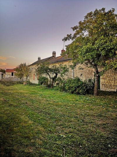 Image No.5-2 Bed House for sale