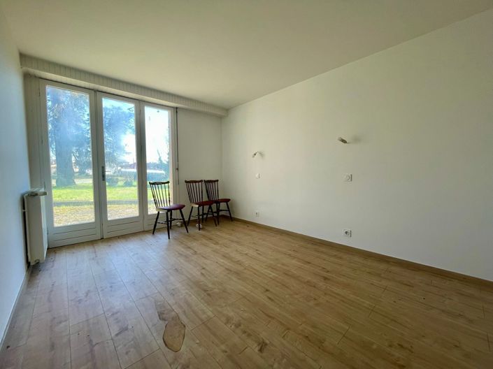 Image No.22-7 Bed House for sale