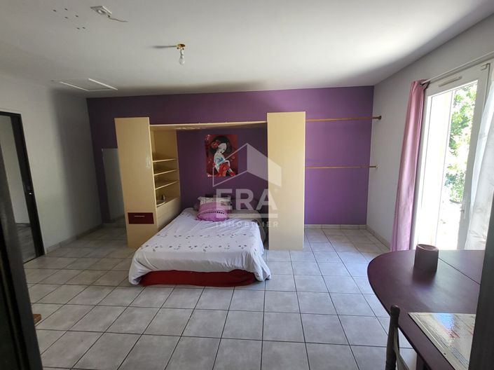 Image No.9-6 Bed House for sale