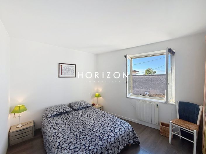 Image No.12-4 Bed House for sale