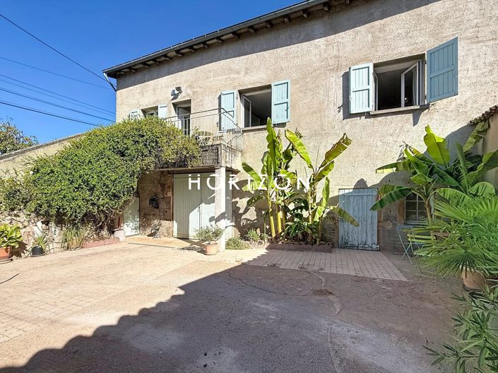 Image No.26-4 Bed House for sale