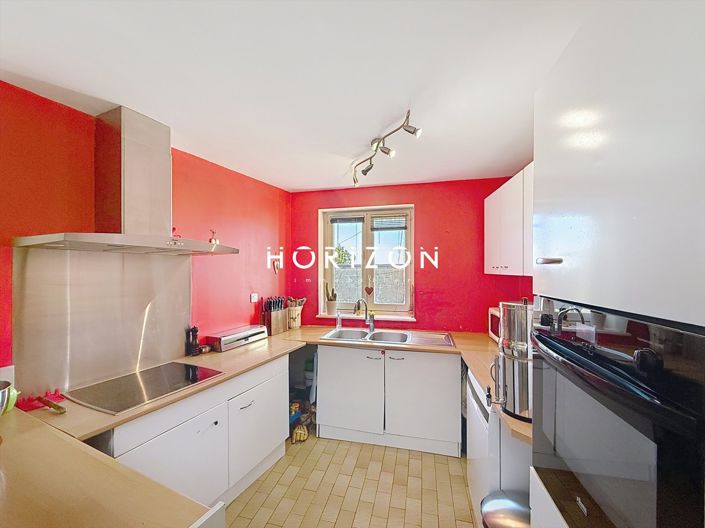 Image No.3-4 Bed House for sale