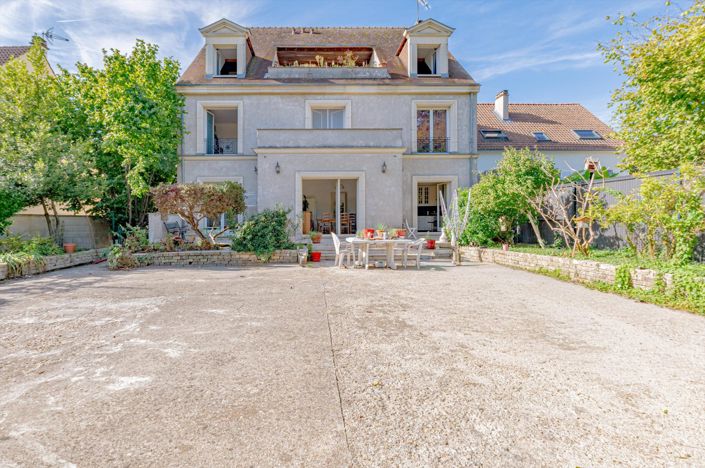 Image No.19-8 Bed House for sale
