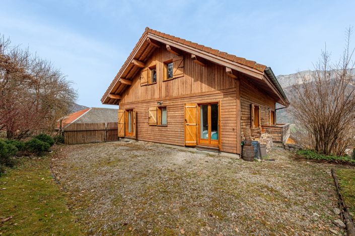 Image No.16-5 Bed House for sale