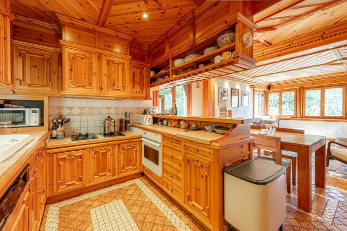 Image No.9-4 Bed House for sale