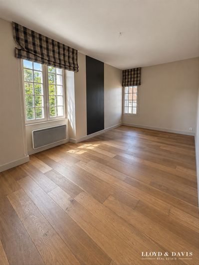 Image No.10-5 Bed House for sale