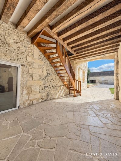 Image No.14-5 Bed House for sale
