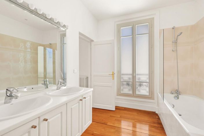 Image No.16-4 Bed Apartment for sale