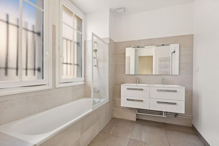 Image No.15-4 Bed Apartment for sale