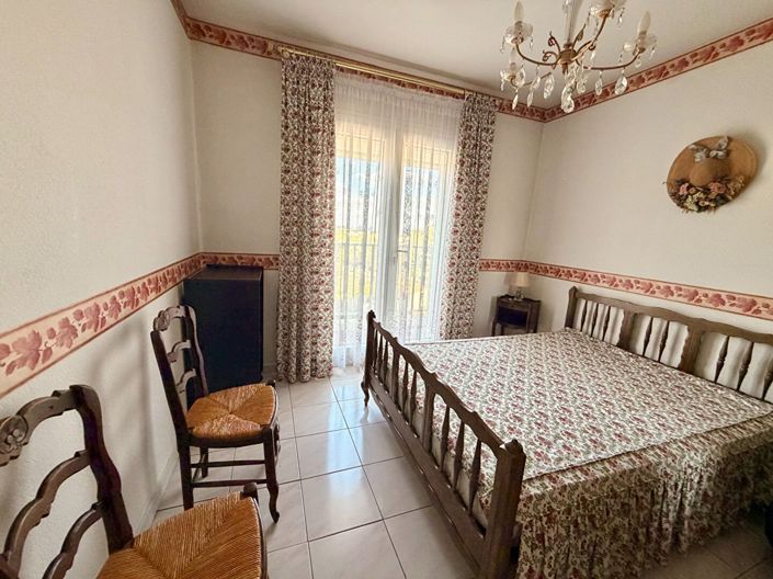 Image No.12-3 Bed Apartment for sale