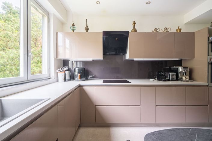 Image No.8-3 Bed Apartment for sale