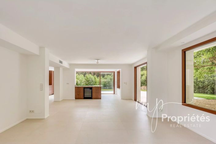 Image No.18-House for sale