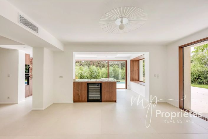 Image No.19-House for sale