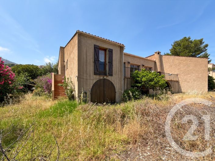 Image No.28-5 Bed House for sale
