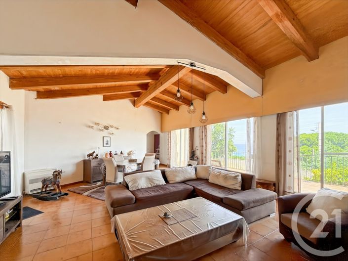 Image No.5-5 Bed House for sale