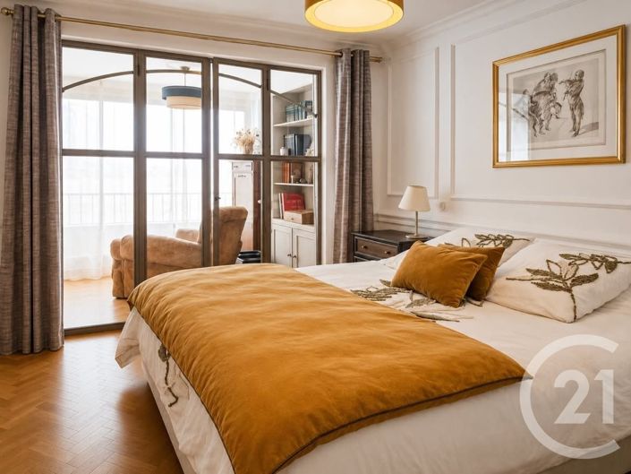 Image No.7-3 Bed Apartment for sale