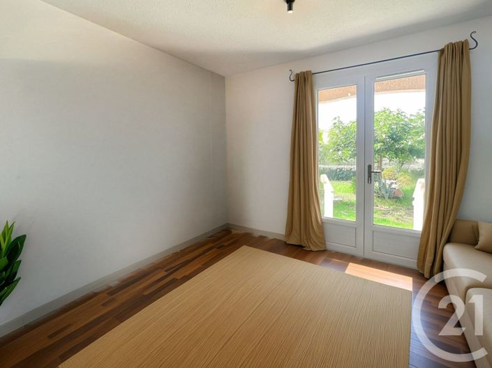 Image No.21-4 Bed House for sale