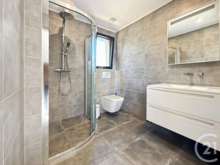 Image No.13-3 Bed House for sale