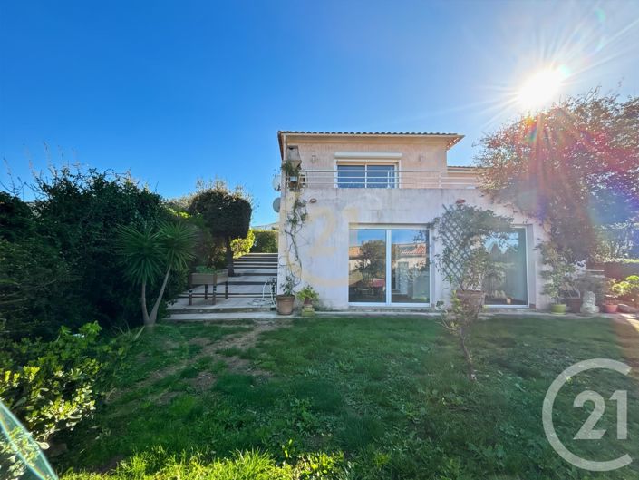 Image No.12-6 Bed House for sale