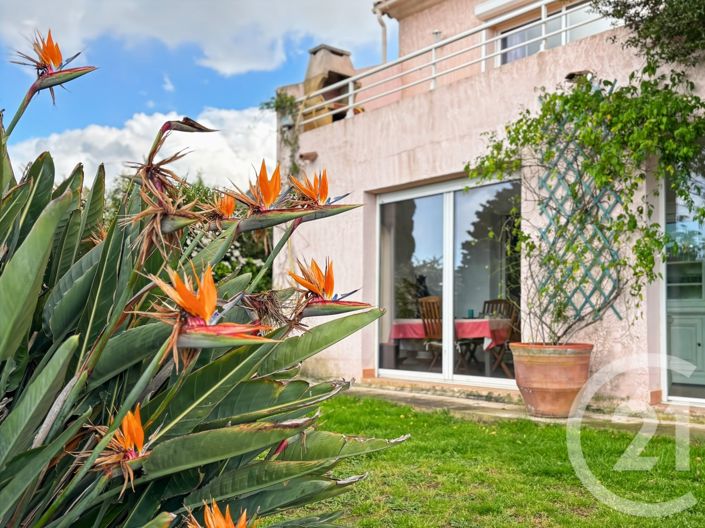 Image No.21-6 Bed House for sale
