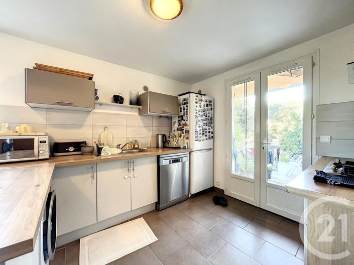 Image No.11-6 Bed House for sale