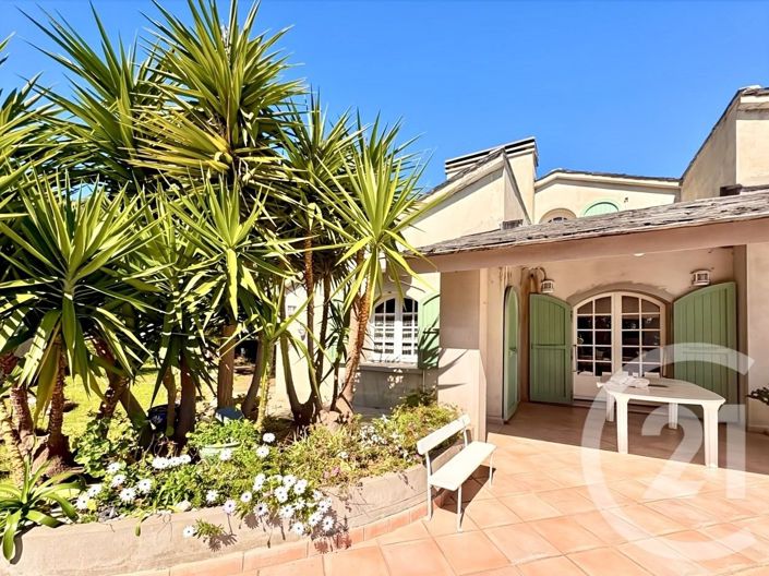 Image No.17-8 Bed House for sale