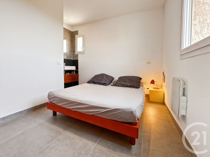 Image No.8-Appartement de 2 chambres à vendre