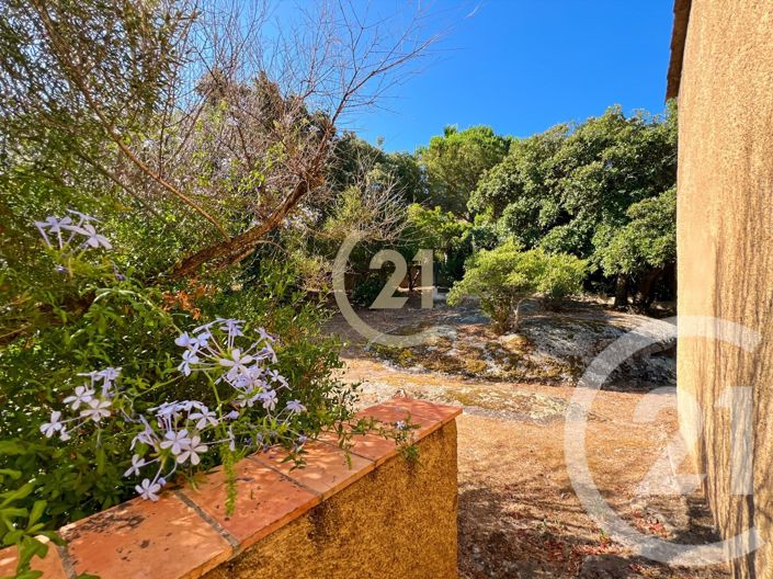 Image No.27-3 Bed House for sale