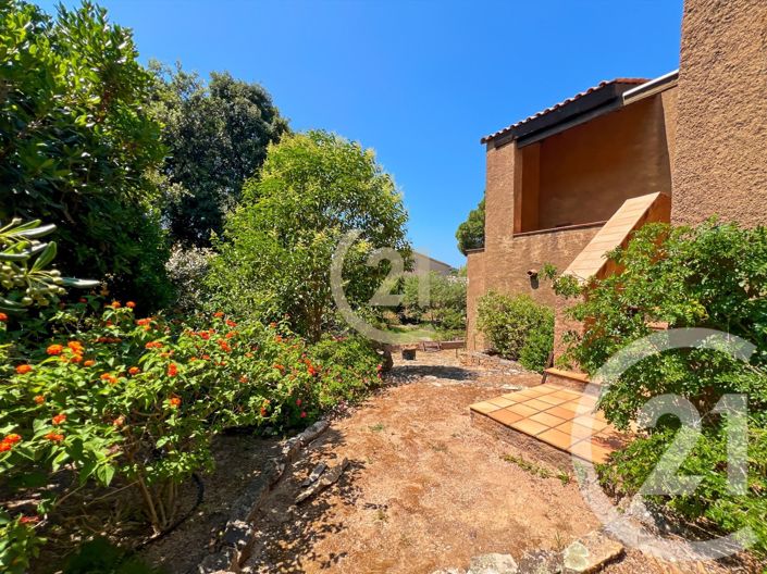 Image No.31-3 Bed House for sale