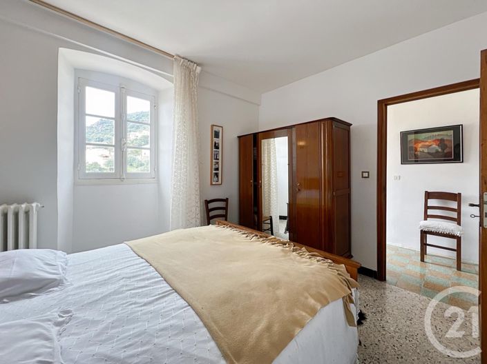 Image No.12-4 Bed House for sale