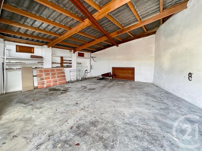 Image No.22-4 Bed House for sale
