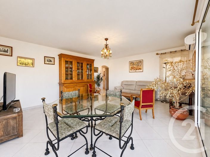 Image No.6-Appartement de 3 chambres à vendre