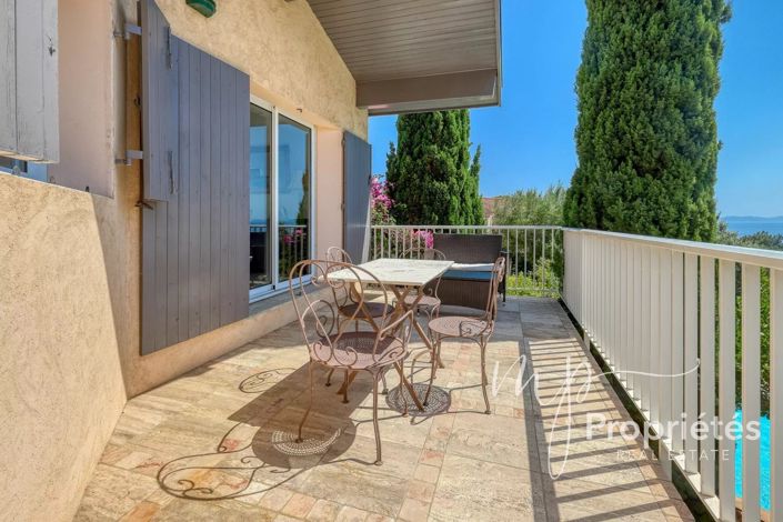 Image No.32-6 Bed House for sale