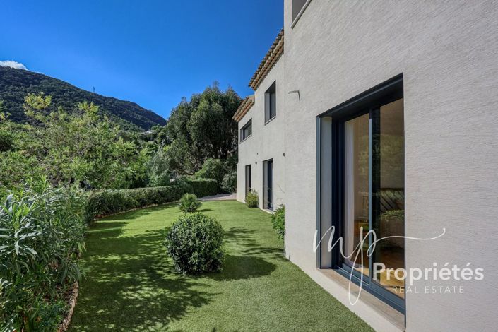 Image No.49-4 Bed House for sale