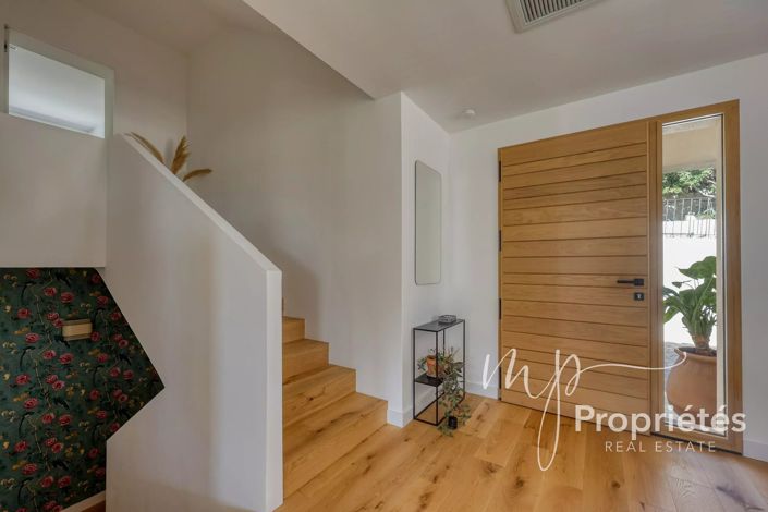 Image No.7-4 Bed House for sale