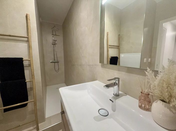 Image No.18-Apartment for sale